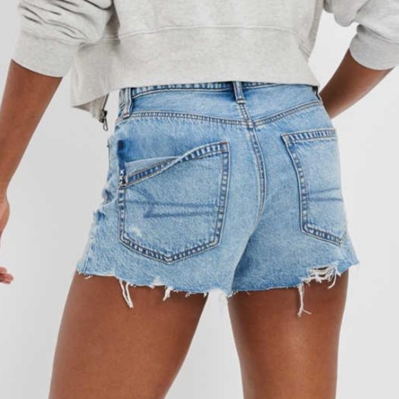 NWOT American Eagle 90's Boyfriend Short Denim  Shorts - Picture 2 of 11